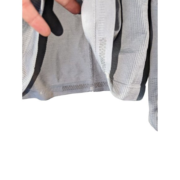 Athleta Small Light Grey Long Sleeve Athletic Shirt - Picture 6 of 9